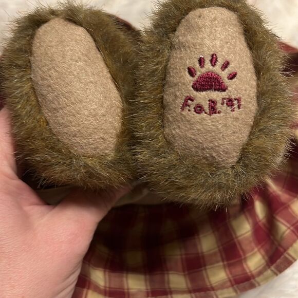 Plush Boyds Bear. Approx 12”. Cranberry/beige - Picture 3 of 6